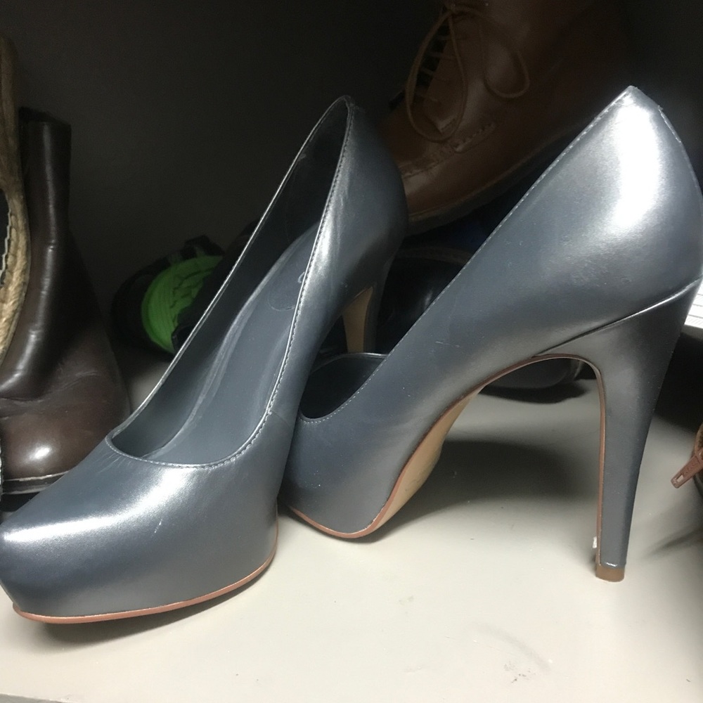 Grey Aldo platform size 40 or size 9